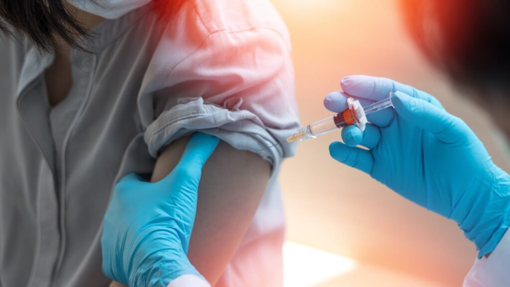 Why is the HPV Vaccine Important? | Broadgate GP hpv vaccine at work