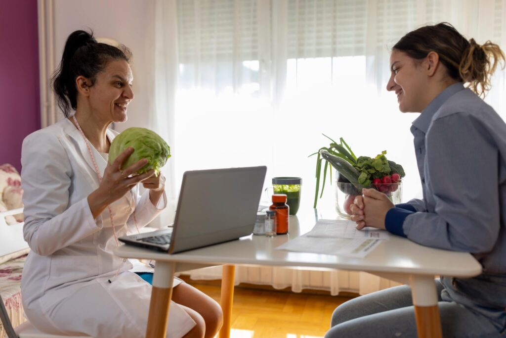 Reasons To See A Diet Specialist | Broadgate GP diet specialist discussing options with patient